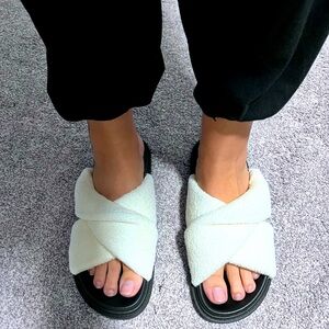 Anthropologie Maeve terry slides